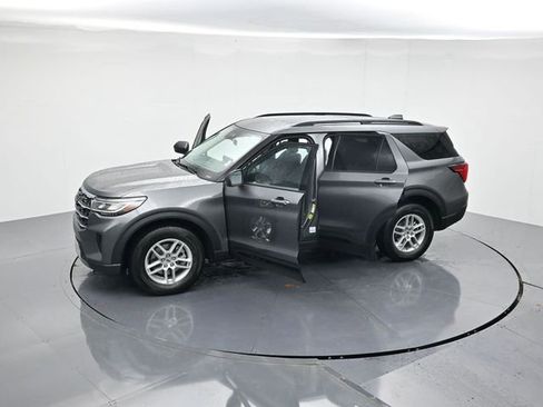 New 2026 Ford Explorer Active image 48