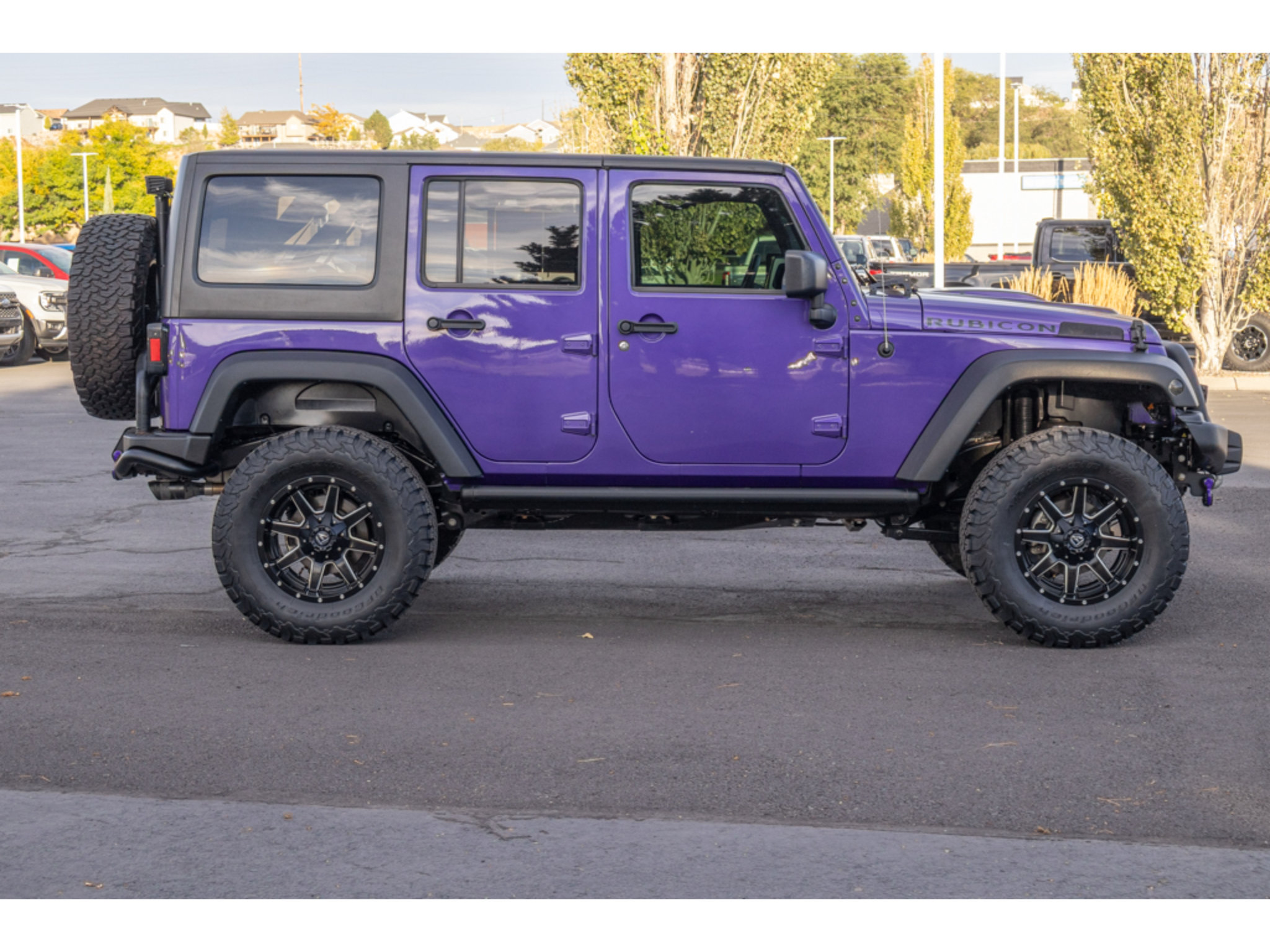 Used 2017 Jeep Wrangler Unlimited Rubicon w/ Cold Weather Group AWD/4WD image 2