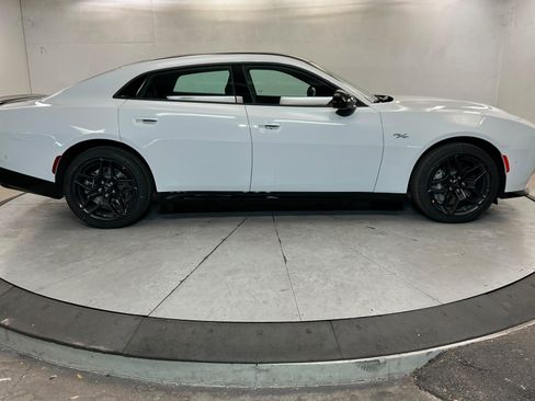New 2026 Dodge Charger R/T AWD/4WD image 6