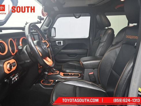 Used 2021 Jeep Gladiator Mojave w/ Dual Top Group AWD/4WD image 9