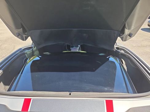 Used 2005 Chevrolet Corvette Coupe w/ Preferred Equipment Group RWD image 7