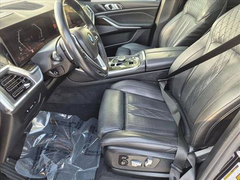 Used 2025 BMW X5 xDrive50e AWD/4WD image 16