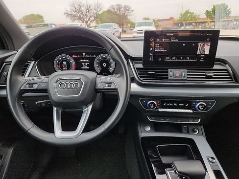 Used 2025 Audi Q5 2.0T Premium image 6
