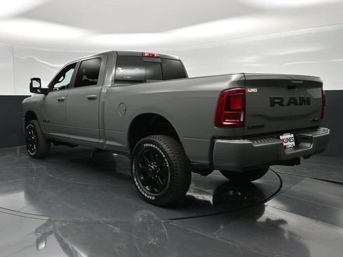 New 2026 RAM 2500 Laramie AWD/4WD image 9