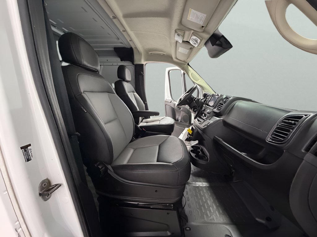 Used 2025 RAM ProMaster 2500 w/ Convenience Group FWD image 15