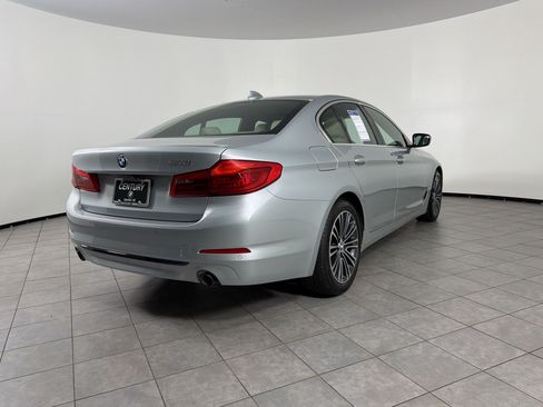 Used 2019 BMW 530i w/ Convenience Package RWD image 9