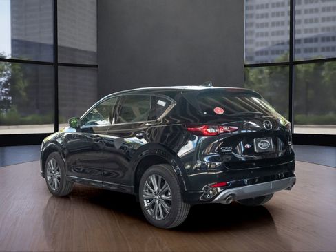 New 2025 MAZDA CX-5 Signature image 4