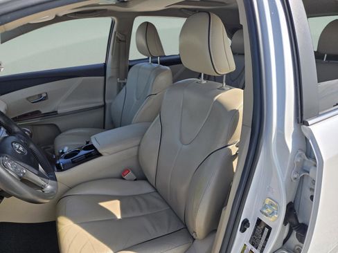 Used 2013 Toyota Venza Limited w/ Tow Prep Pkg FWD image 25