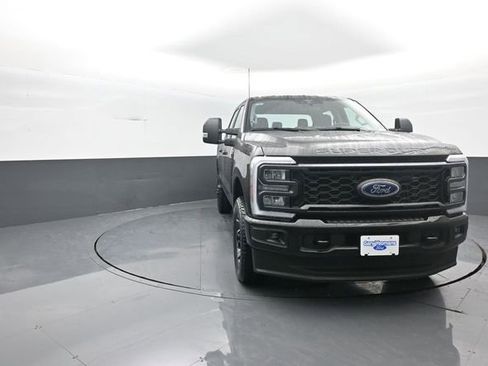 New 2026 Ford F250 XL image 2