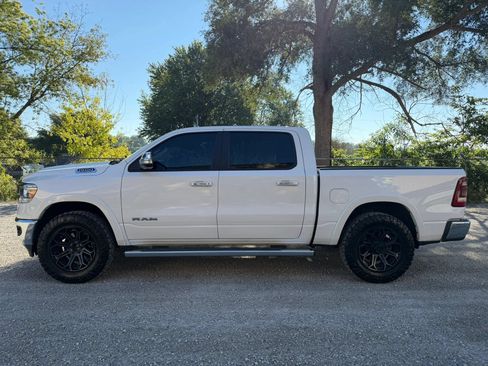 Used 2019 RAM 1500 Laramie AWD/4WD image 8