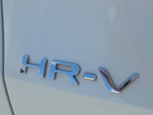 Used 2024 Honda HR-V EX-L image 10