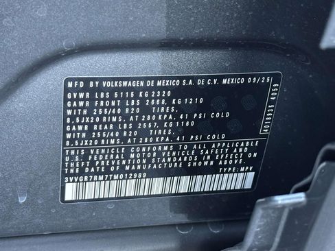 New 2026 Volkswagen Tiguan SE R-Line image 17