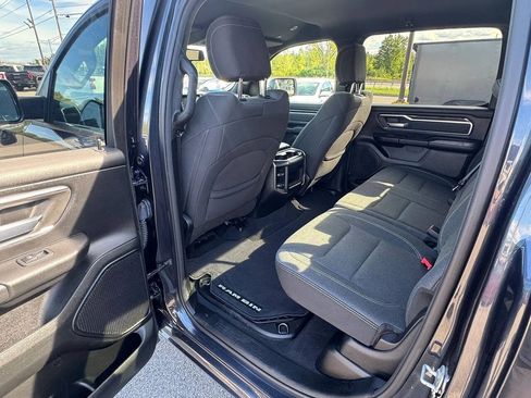 Used 2019 RAM 1500 Big Horn AWD/4WD image 11
