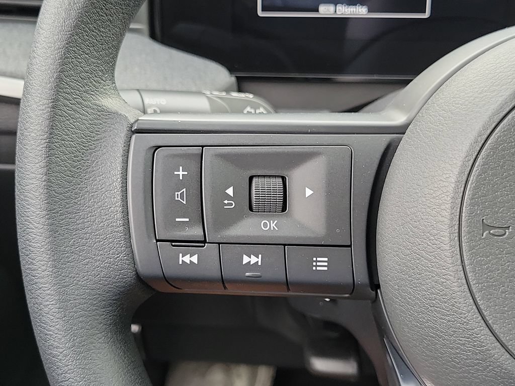New 2026 Nissan Kicks S FWD image 7