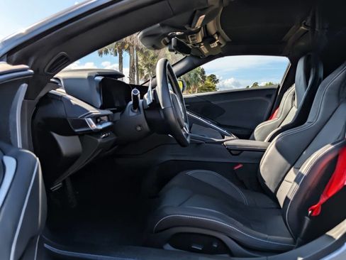 Used 2025 Chevrolet Corvette Z06 image 20