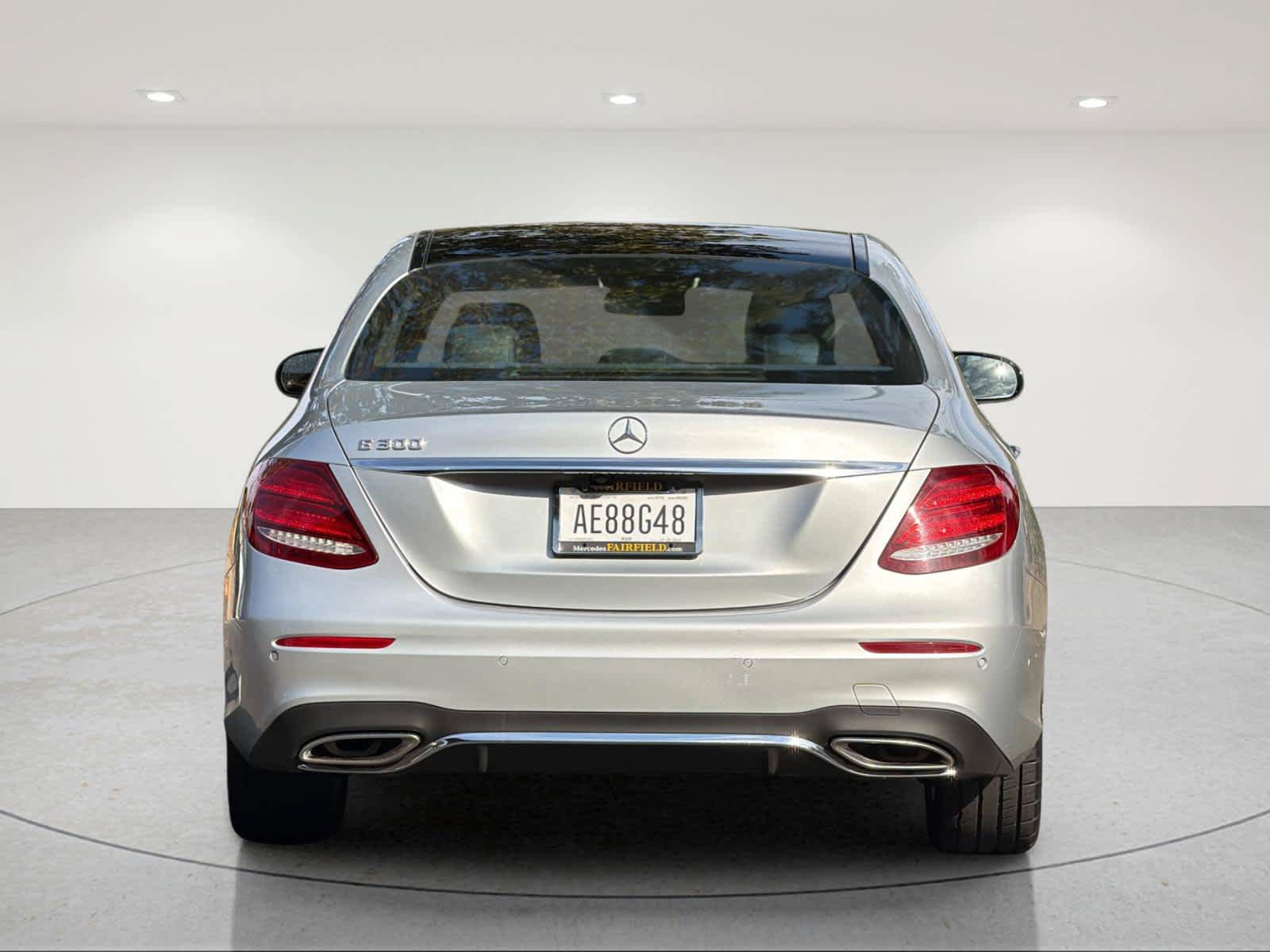 Used 2019 Mercedes-Benz E 300 image 3