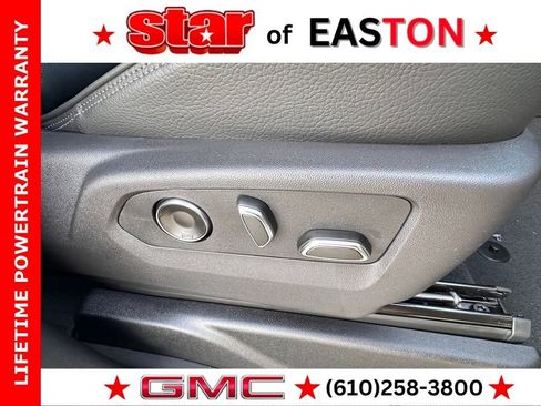 New 2026 GMC Yukon Denali w/ Sun & Power Step Package image 12