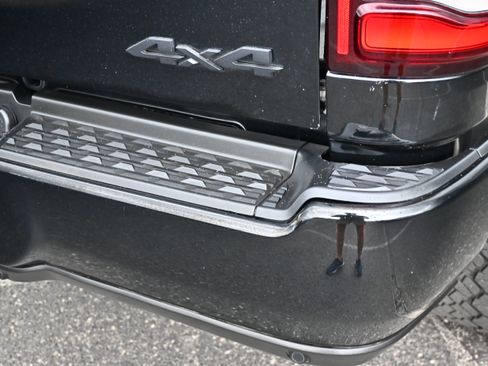 Used 2022 RAM 2500 Laramie AWD/4WD image 9