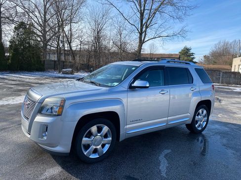 Used 2015 GMC Terrain Denali image 1