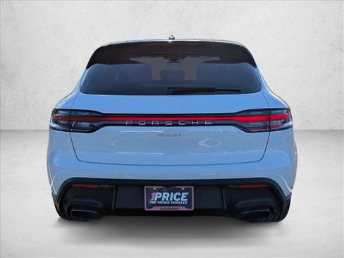 Used 2025 Porsche Macan image 6