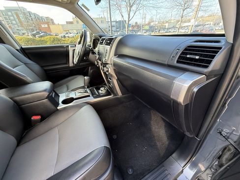 Used 2024 Toyota 4Runner SR5 Premium image 42