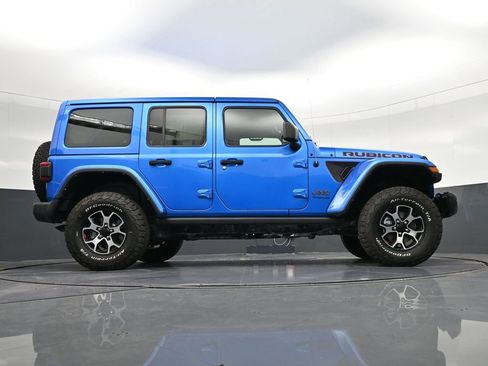 Used 2022 Jeep Wrangler Unlimited Rubicon w/ LED Lighting Group AWD/4WD image 31