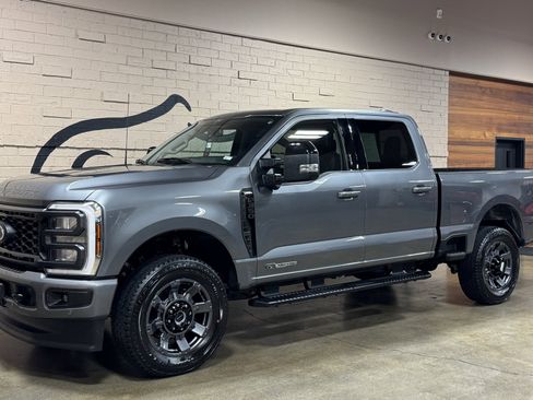 Used 2024 Ford F350 Lariat w/ Lariat Ultimate Package image 9