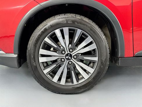 Used 2019 Mitsubishi Outlander SEL image 32