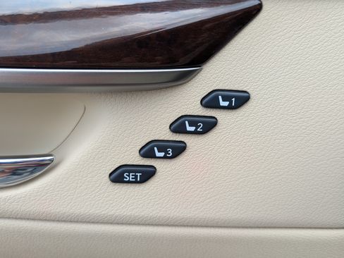 Used 2018 Lexus ES 350 w/ Premier Package FWD image 17