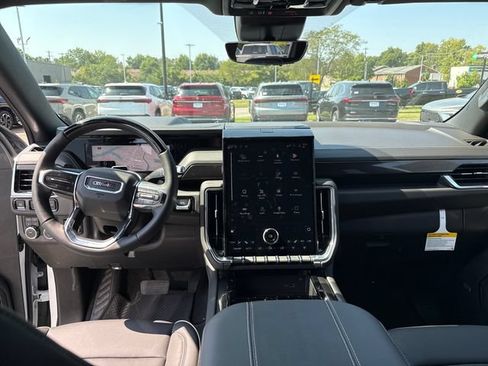 New 2026 GMC Yukon XL Elevation w/ Elevation Premium Package AWD/4WD image 15