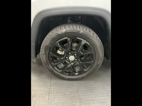 Used 2022 Jeep Compass Latitude AWD/4WD image 35