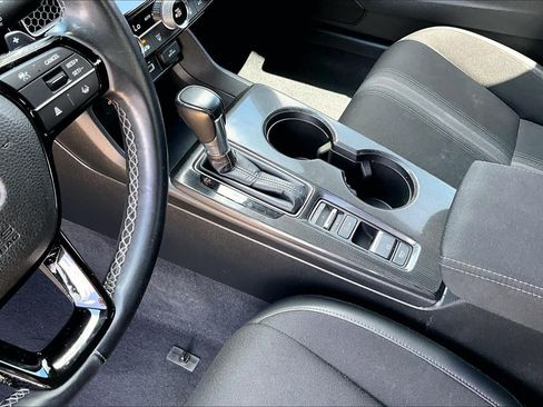 Used 2022 Honda Civic Sport image 17