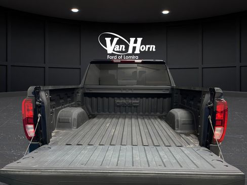 Used 2024 GMC Sierra 1500 Elevation w/ Preferred Package AWD/4WD image 25