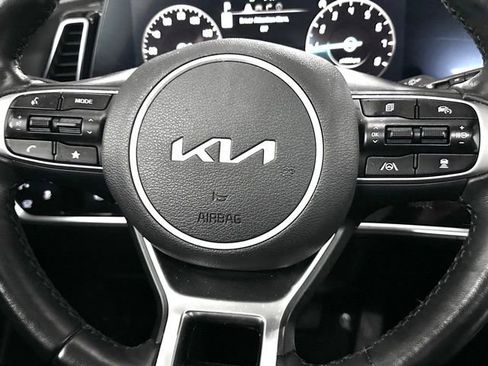 Used 2023 Kia Sportage SX image 11