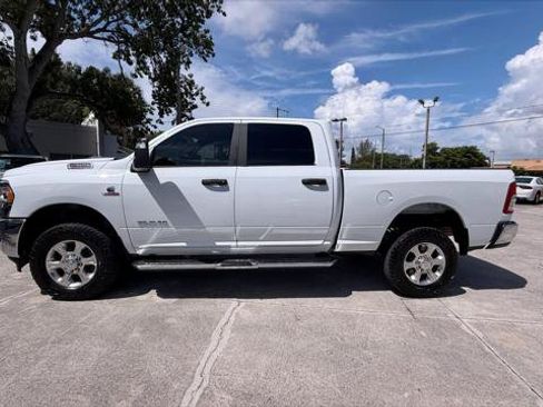 Used 2024 RAM 2500 Big Horn w/ Off Road Package AWD/4WD image 3