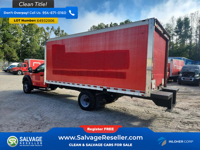 Used 2017 Ford F550 2WD Regular Cab Super Duty image 3