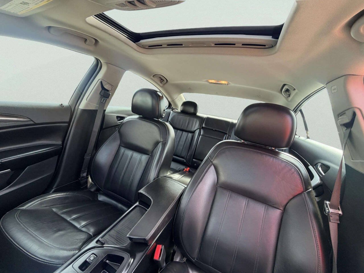 Used 2015 Buick Regal FWD image 18