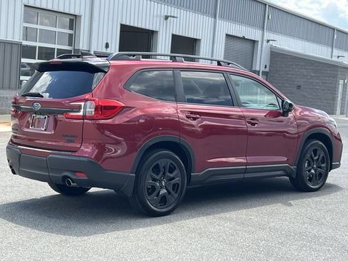 Certified 2025 Subaru Ascent Bronze Edition w/ Onyx Package AWD/4WD image 13