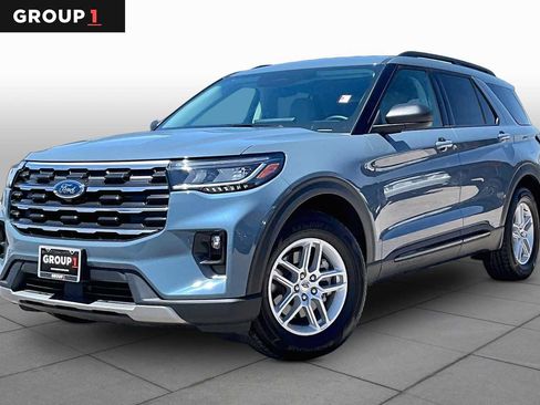 Certified 2026 Ford Explorer Active w/ Active Comfort Package RWD image 1