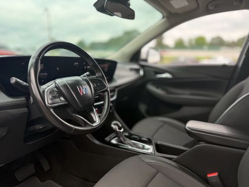 Used 2024 Buick Encore GX Preferred FWD image 22