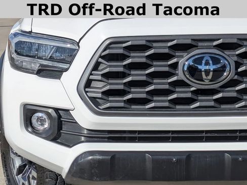 Used 2023 Toyota Tacoma TRD Off-Road image 3