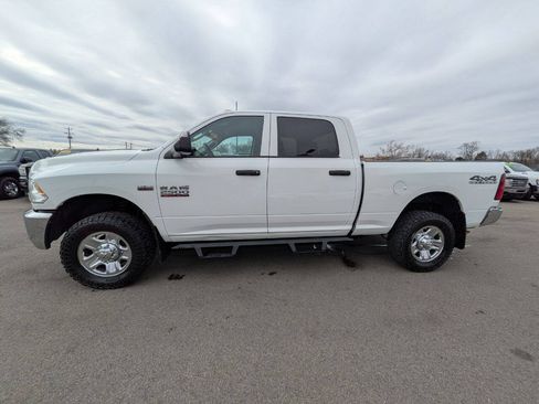 Used 2016 RAM 2500 Tradesman w/ Chrome Appearance Group AWD/4WD image 2