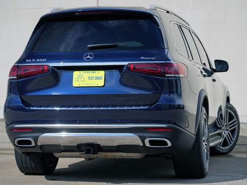 Used 2022 Mercedes-Benz GLS 450 4MATIC image 5