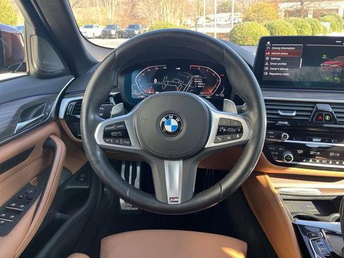 Certified 2023 BMW 530i xDrive w/ M Sport Package image 21