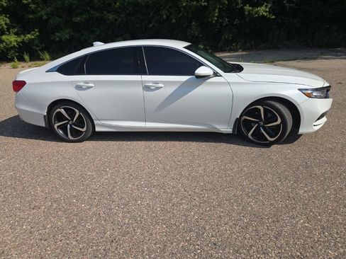 Used 2019 Honda Accord Sport image 22