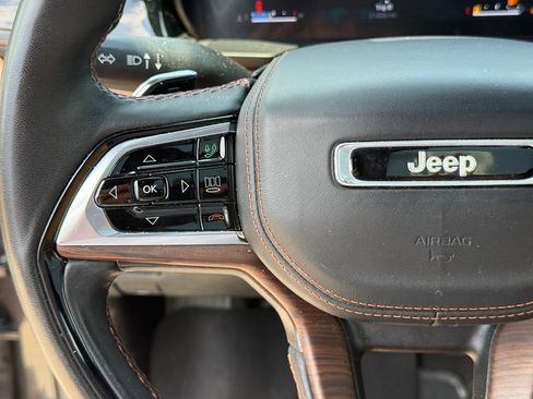 Used 2024 Jeep Grand Cherokee Summit w/ High Altitude Package AWD/4WD image 14