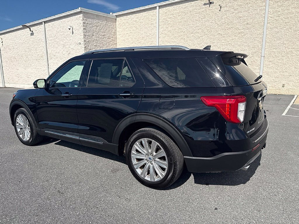 Used 2023 Ford Explorer Limited w/ Limited Technology Package AWD/4WD image 3