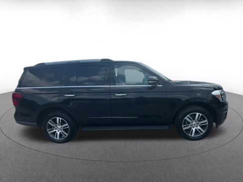 Used 2024 Ford Expedition Limited AWD/4WD image 16