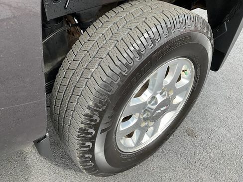 Used 2015 Chevrolet Silverado 2500 LTZ image 39