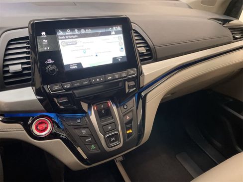 Certified 2023 Honda Odyssey Touring image 32